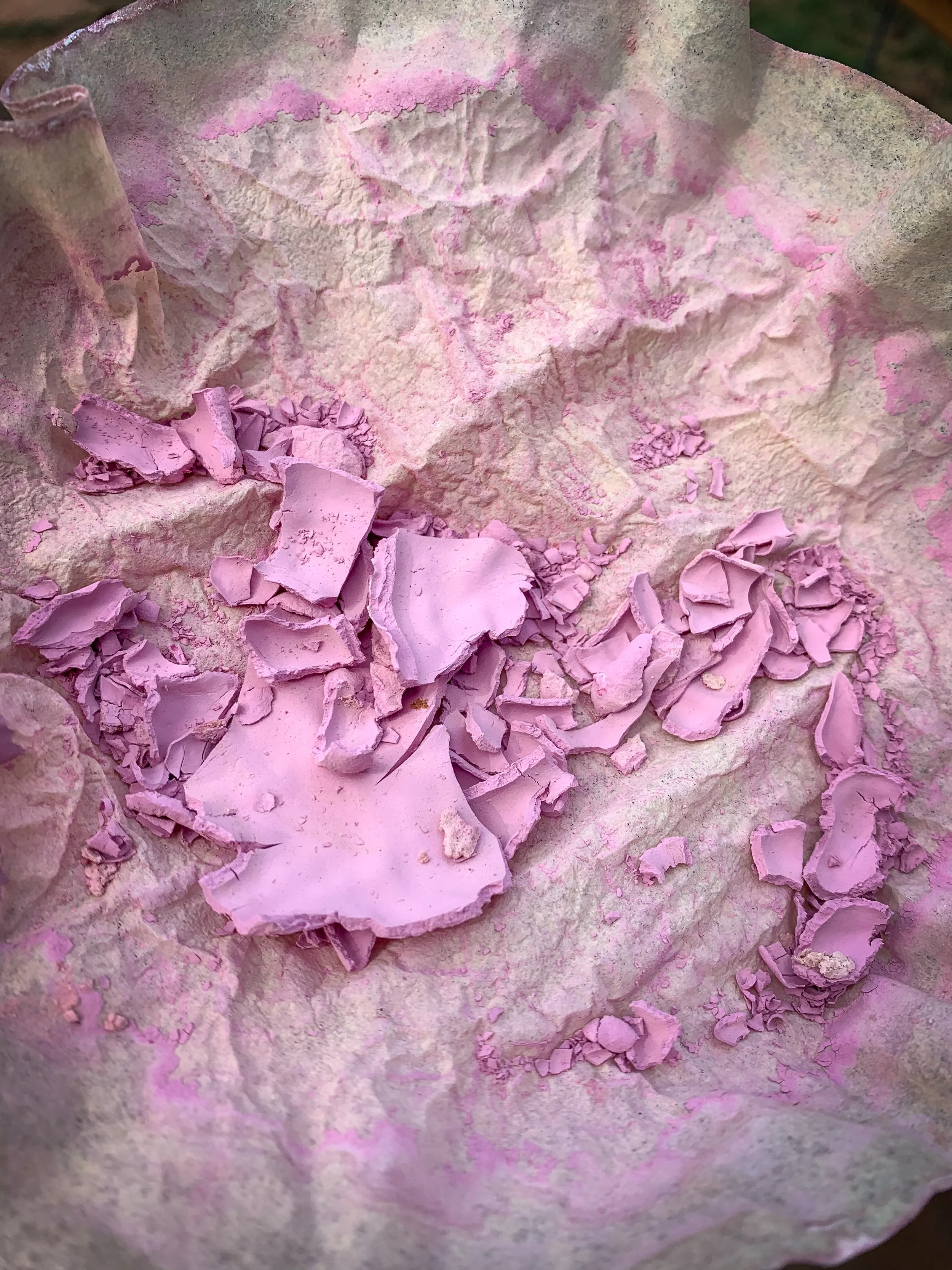 Amaranth lake pigment