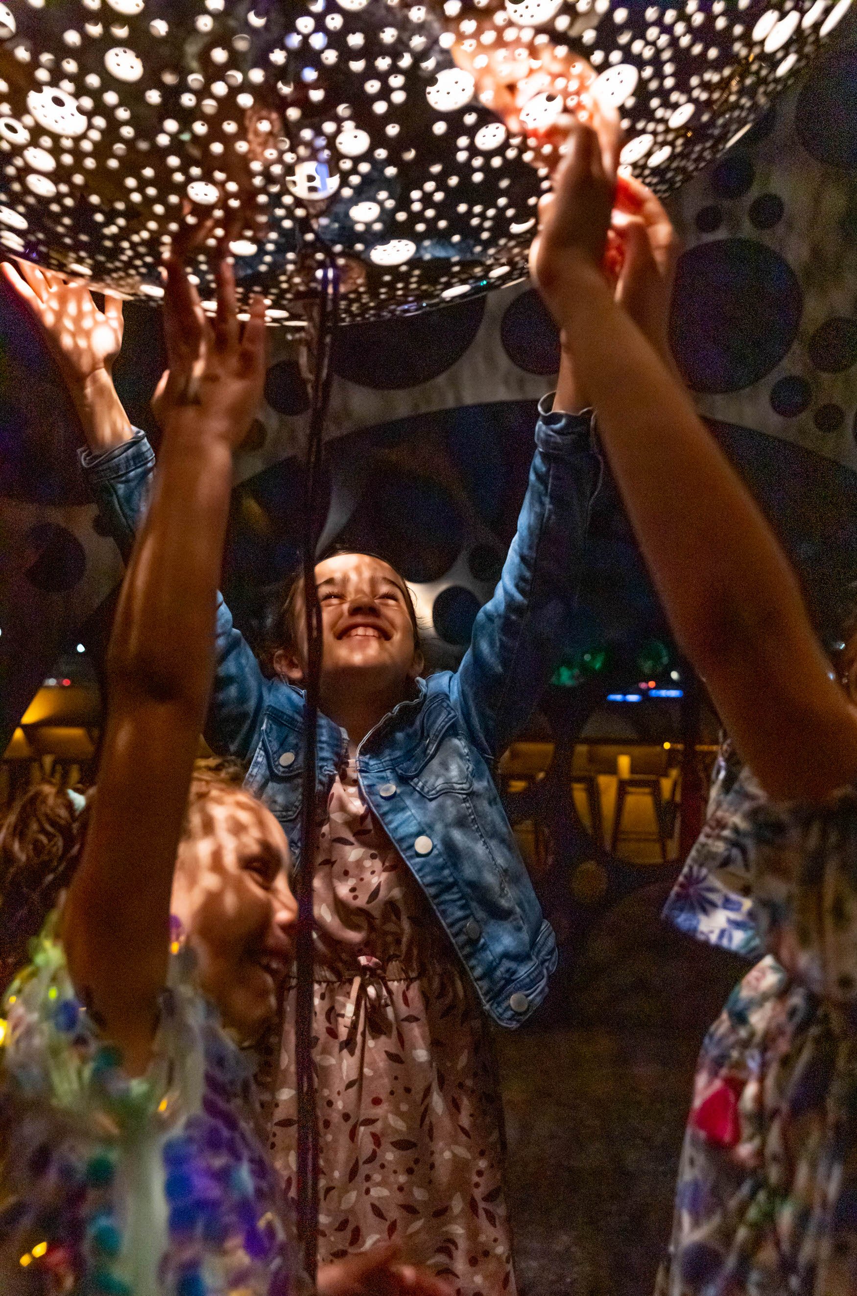 Lindy Lee_The Spheres Art Barge_Brisbane Festival 2022_Atmosphere Photography_6.jpg