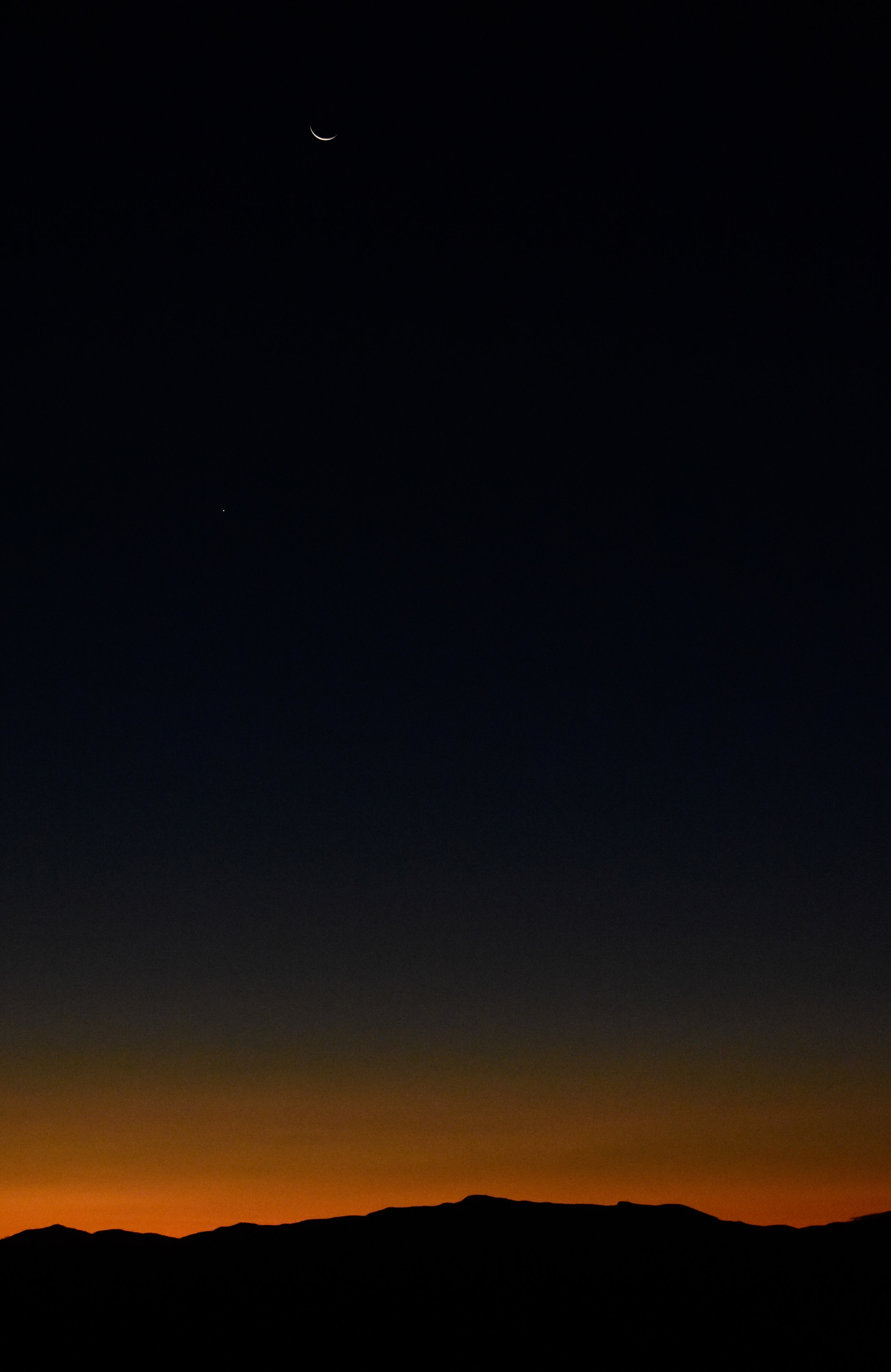 Crescent Moon over Mount Mansfield_2