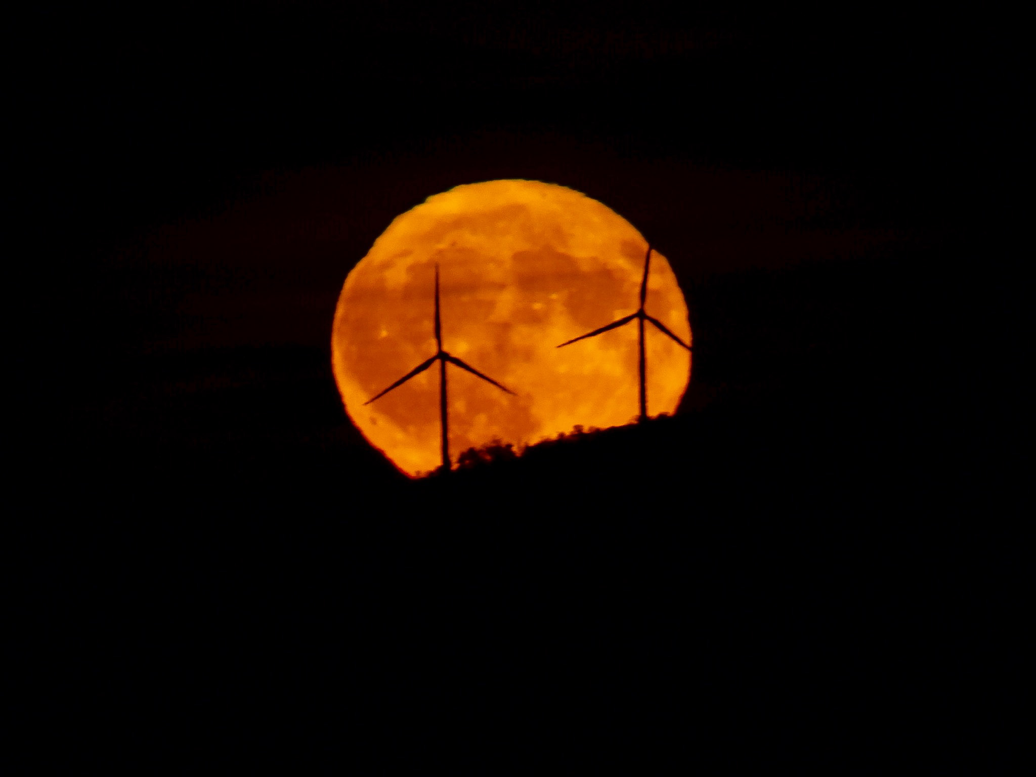 Wind Turbines at Moonrise_2_cropped