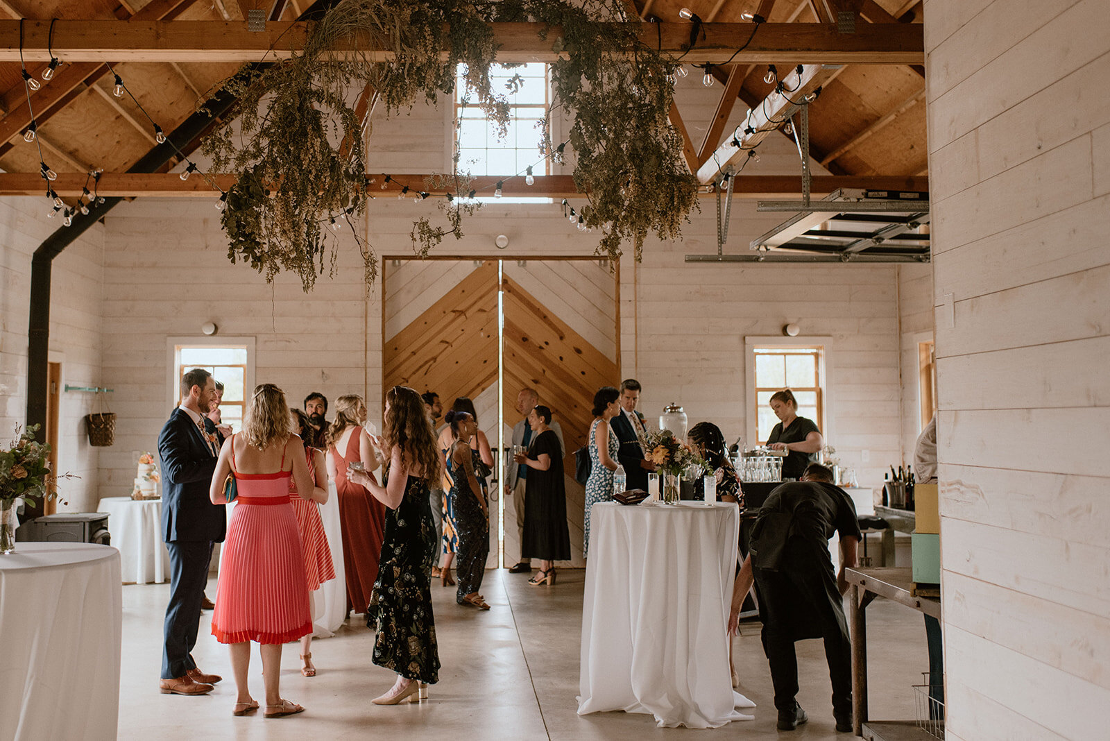 BRIANNAANDCALVIN-oregonwedding-forestpark-sneakpeeks-madelinerosephotographyco-120.jpg