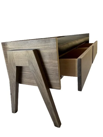 Side view of patty bench.jpg