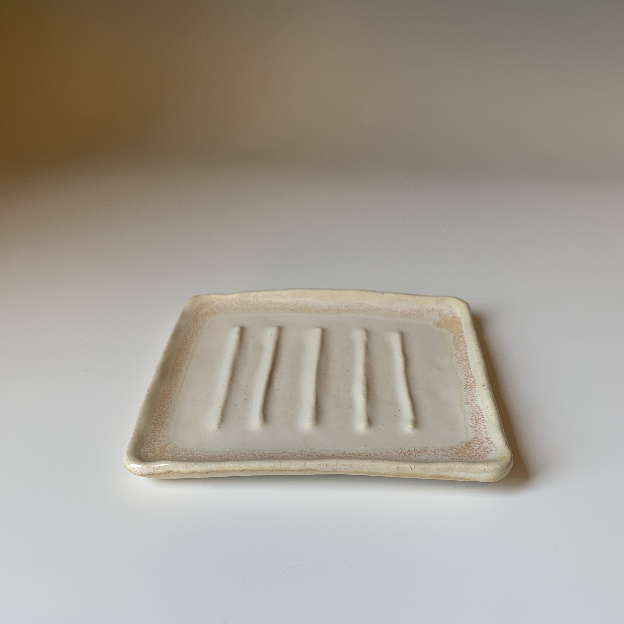 Soap Dish White &amp; Square