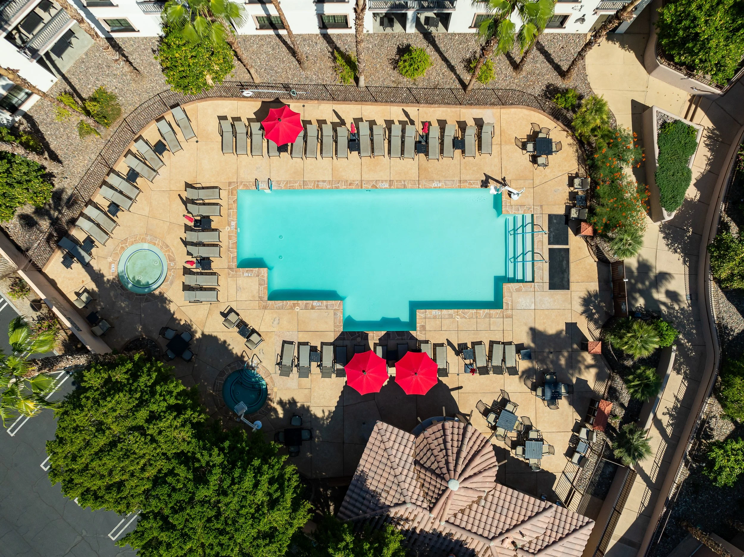 Aerial commercial real estate photography of a Los Angeles hotel pool by Wayne Ford
