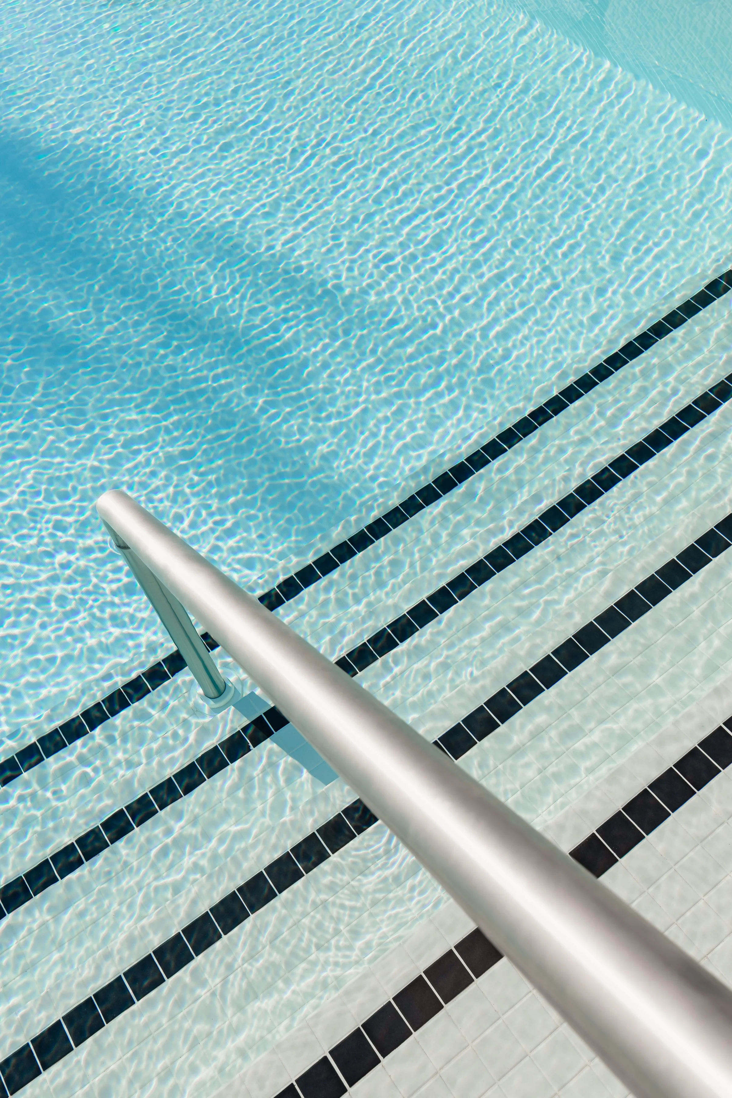 MandarinOrientalBH-Pool-PRINT-4.jpg