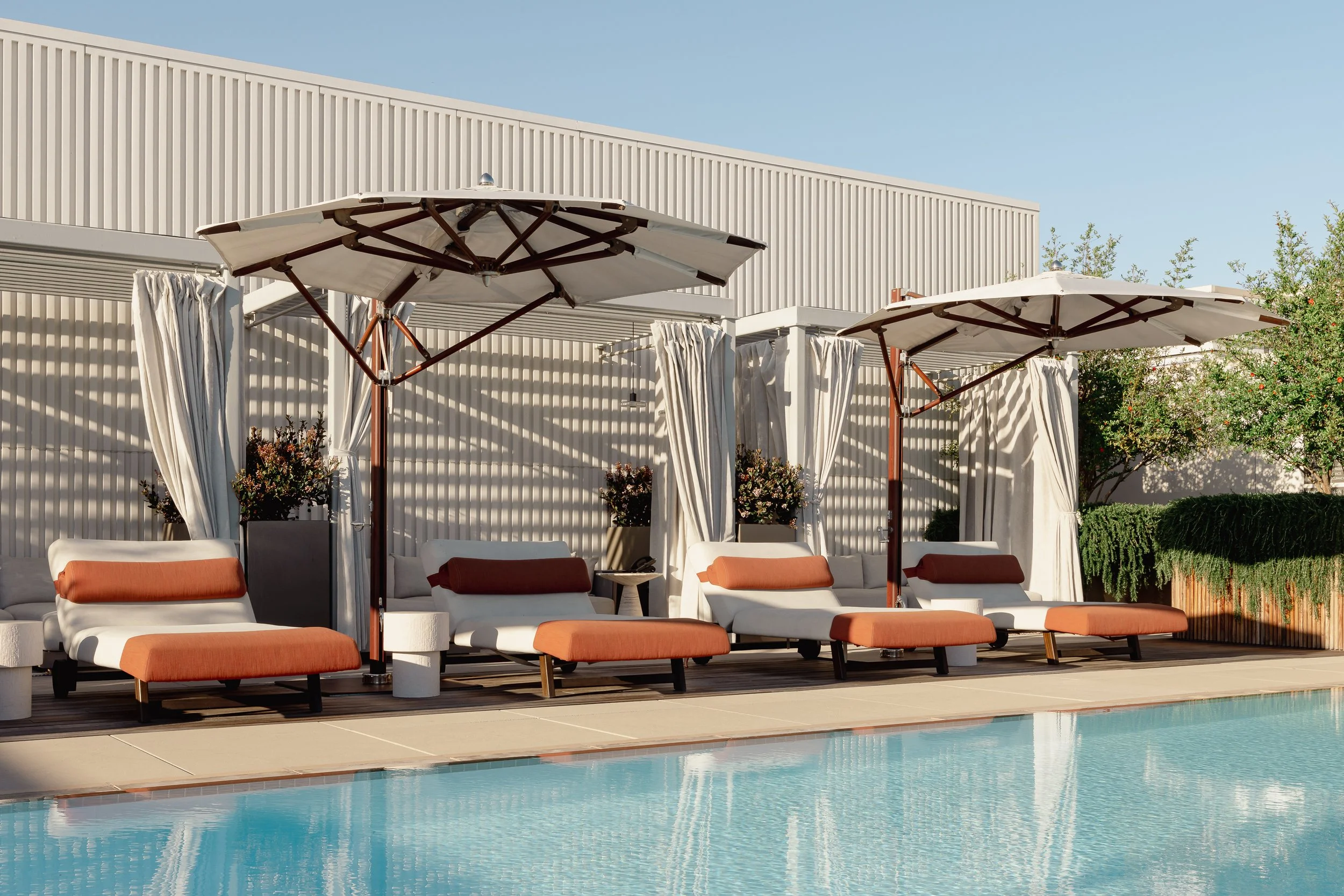 MandarinOrientalBH-Pool-PRINT-2.jpg