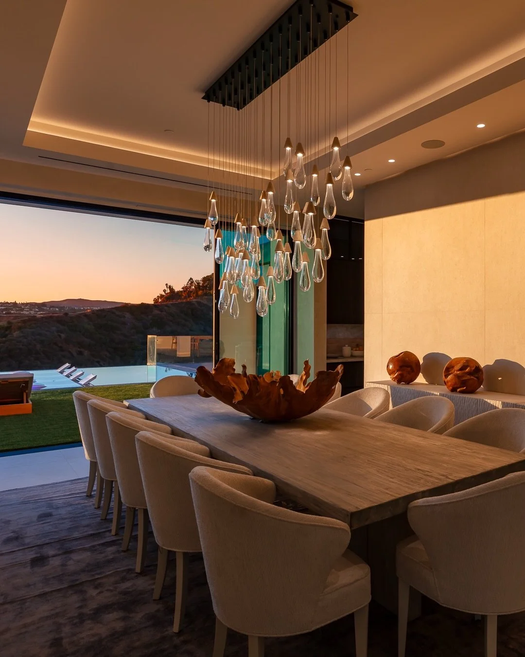 After a long pause from posting here, I&rsquo;m starting to share more of my photography work again.

My work continues to include real estate photography in Los Angeles, with an expanded focus on residential interiors, architecture, interior design,