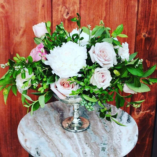 Good Morning PDX  #pdx #blush #weddingideas #pdxflorist #weddingflowers #centerpiecesideas #centerpieces