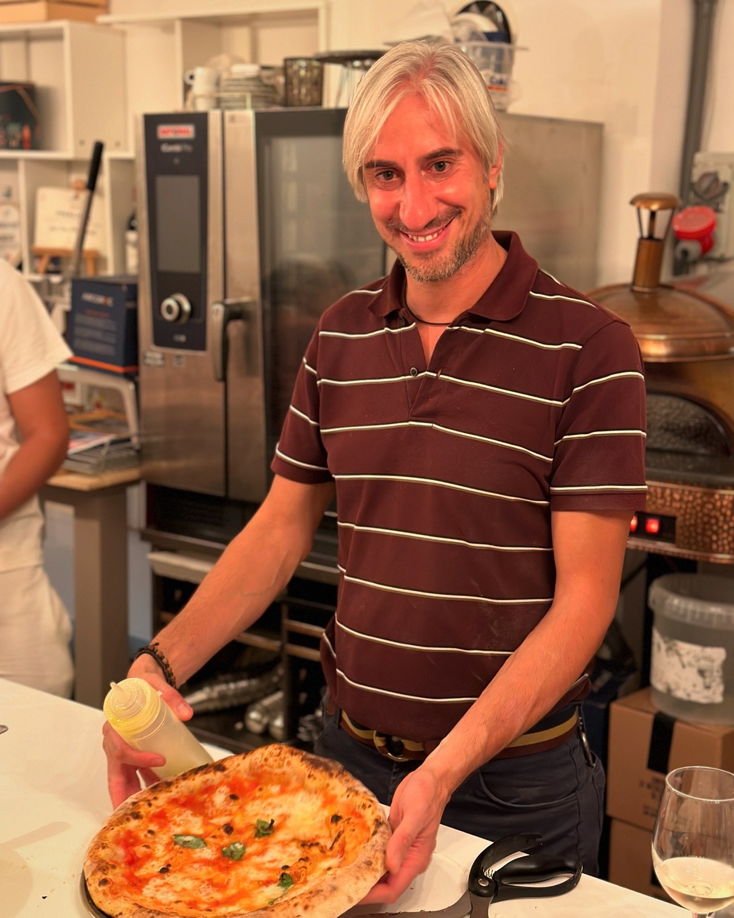 Let&rsquo;s light the oven!
Who doesn&rsquo;t want to have pizza &amp; Champagne with this guy?! 
Join us for a talk and tasting with Bernardo Conticelli and Kristie Brablec, the managing partner of Zingerman&rsquo;s Food Tours. We will taste Champag