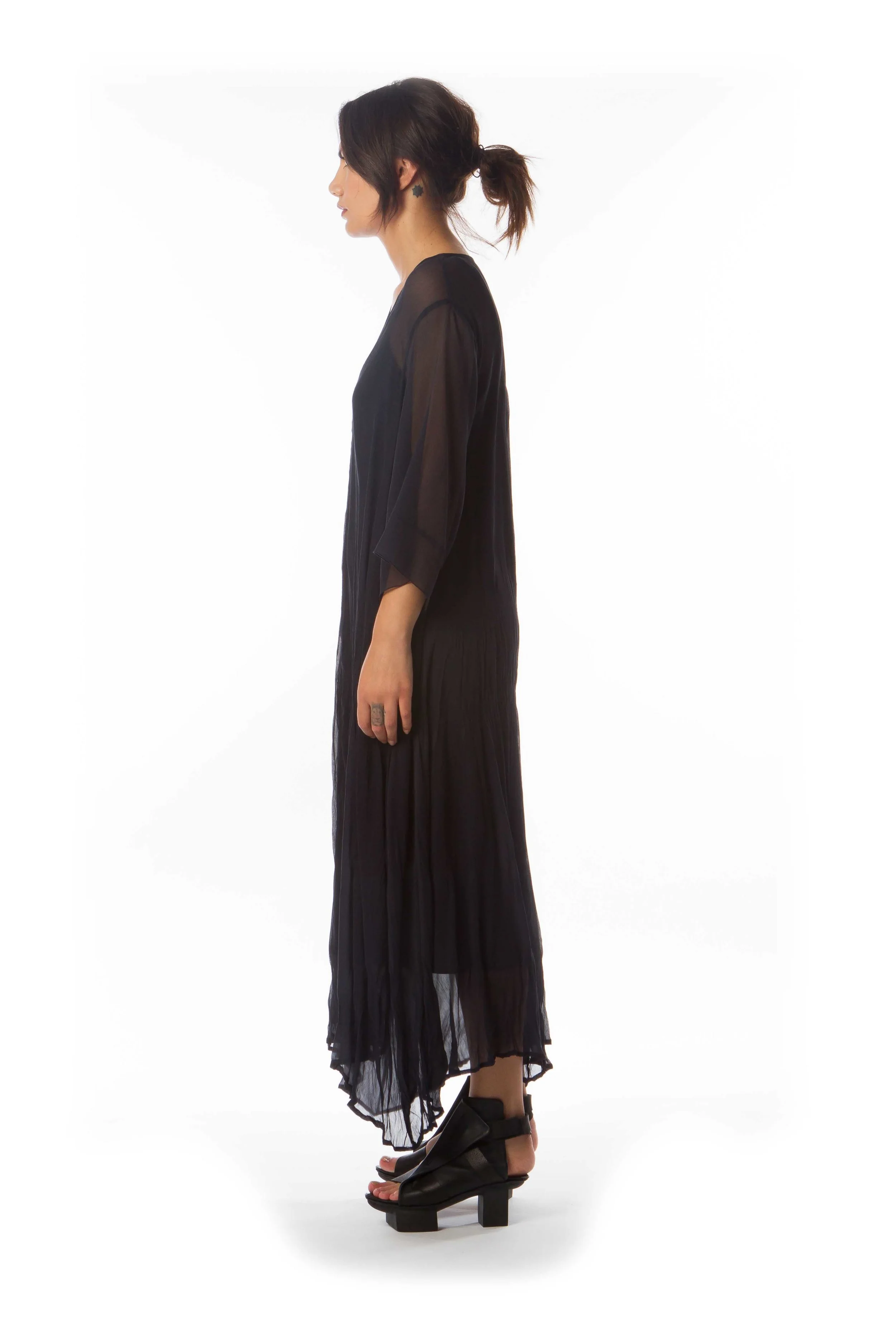 The Cupboard Kujaku Dress Essential Slip - Side.jpg