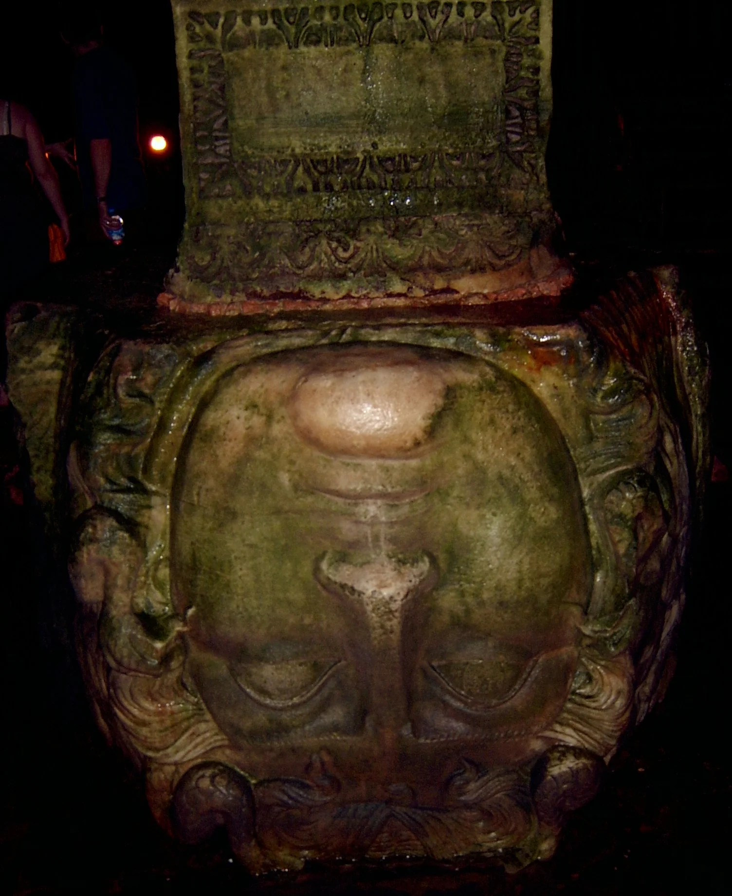 Medussas head-column.JPG