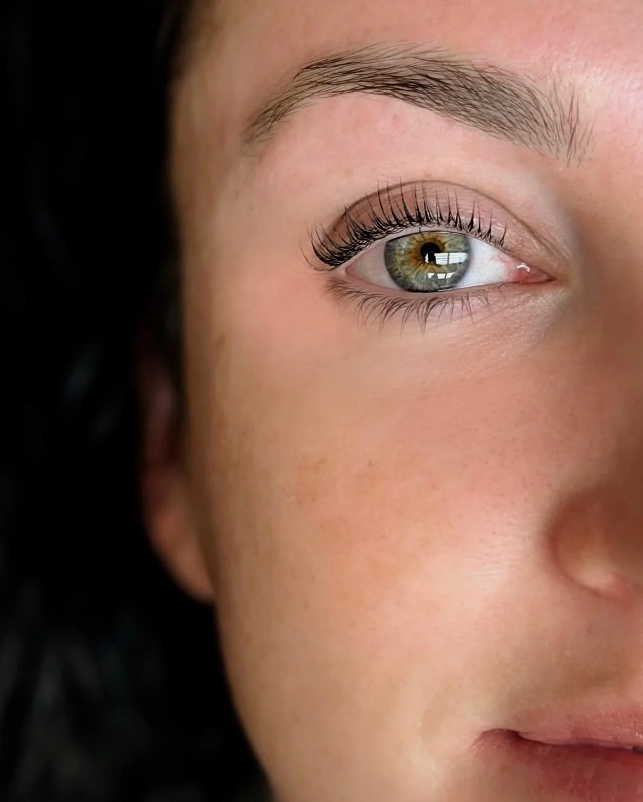 &bull; Holiday glam doesn&rsquo;t have to be high maintenance - A Lash Lift + Tint gives curled, defined lashes that last through every event, selfie, celebration! 

Lash Lift + Tint by Savannah, @faced_artistry - Book your appointment online now! &b