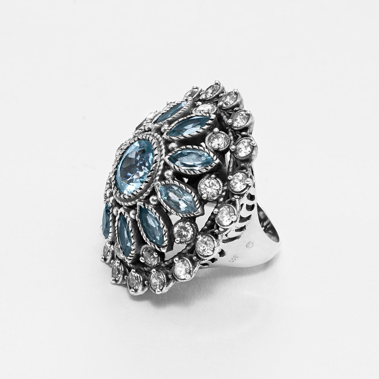 Jewellery photography in mumbai, Best jewellery photographer in India — Amir & Raika Creative