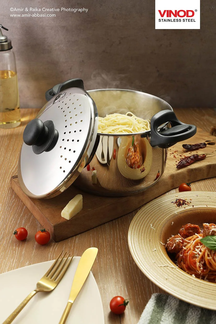 Not just food photography - it’s stainless steel artistry in motion.