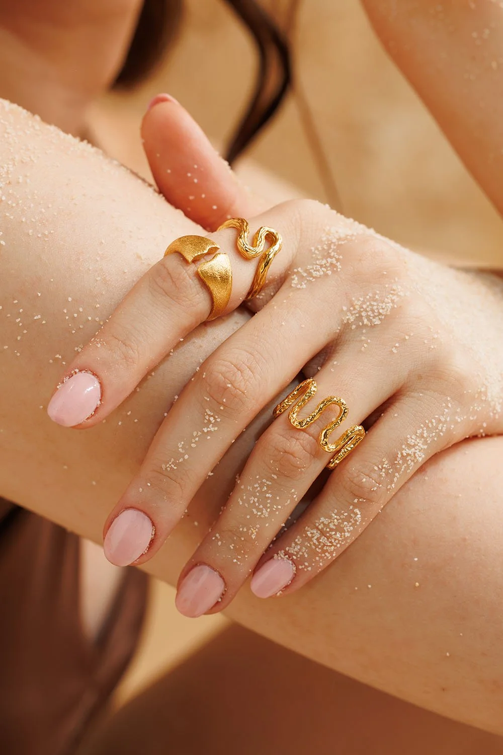 Detailed jewellery photography in Mumbai, focused on craftsmanship, finishes, and fine design.