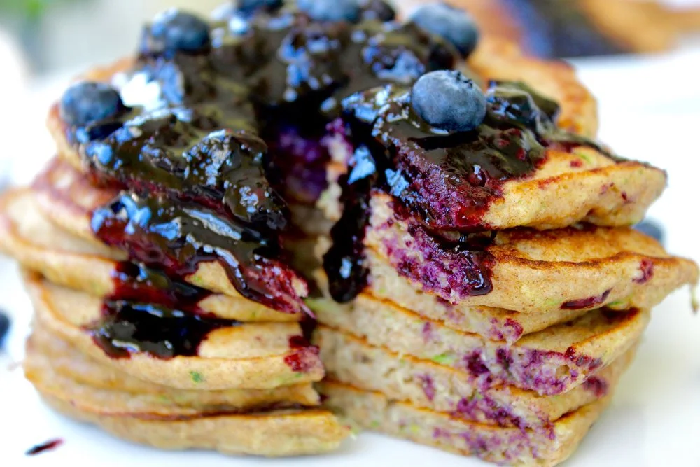 MADE-TO-ORDER BUTTERMILK PANCAKES