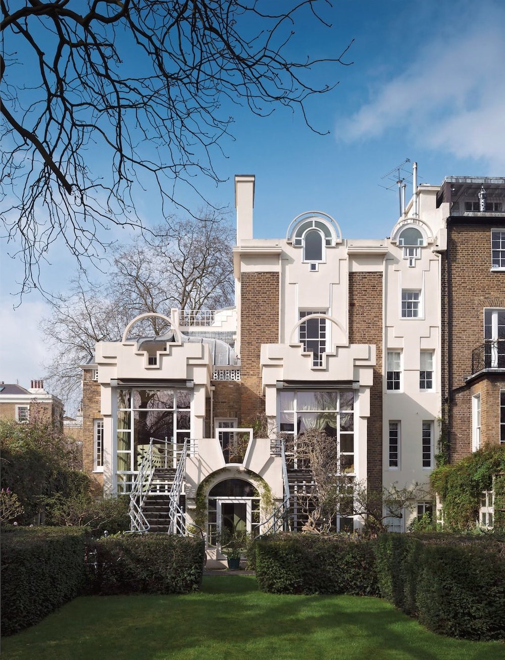 Thematic House, Kensington and Chelsea, London by Charles Jencks (Grade I).jpg