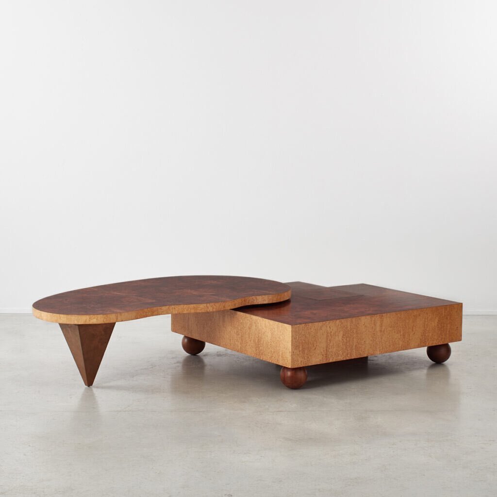 Today I fell in love with a table. The end. 
.
This beautiful piece by #pucciderossi is available to purchase from @betonbrutlondon 🤩