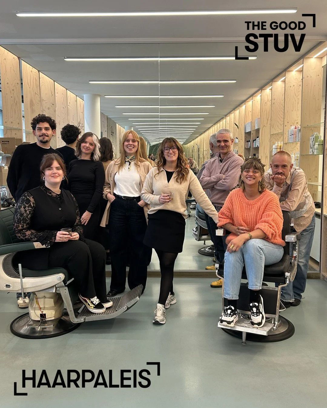 Shout out naar al deze mooie mensen! 💥

Stuk voor stuk uniek, elk sterk op hun manier.
Prachtige karakters die elke dag met enthousiasme klaarstaan voor jullie, ook al hebben we wel eens een moeilijke dag...

Als team versterken we elkaar, ondersteu