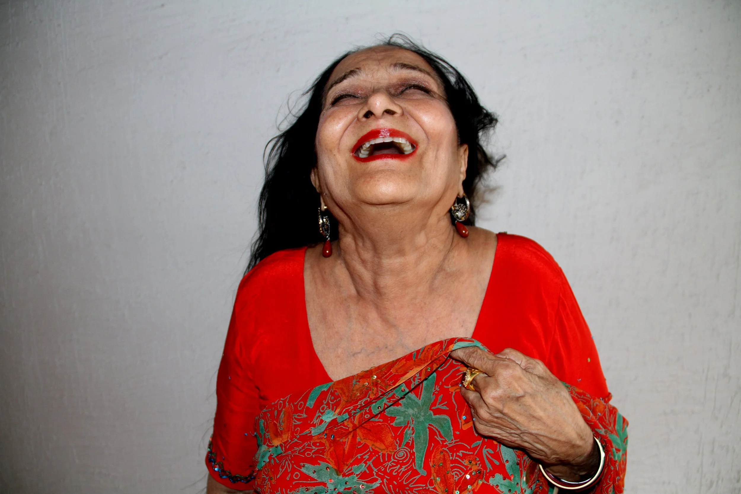 INDRI-RED-LAUGH.jpg