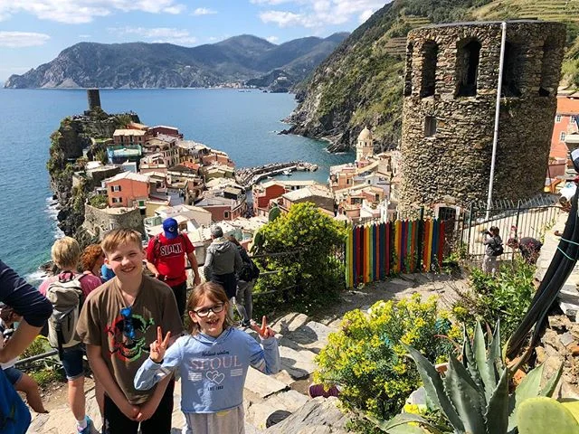 Stu&eth;gengi&eth; var &thorn;arna heldur betur kl&aacute;rt &iacute; legg nr. 2: Vernazza - Corniglia