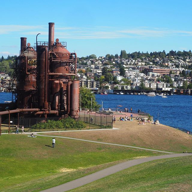 An extraordinary example of industrial heritage transformed into a public space. The former Seattle Gas Light Company gasification plant was transformed into a public park in 1975.  Designed by Seattle landscape architect Richard Haag, who won the Am