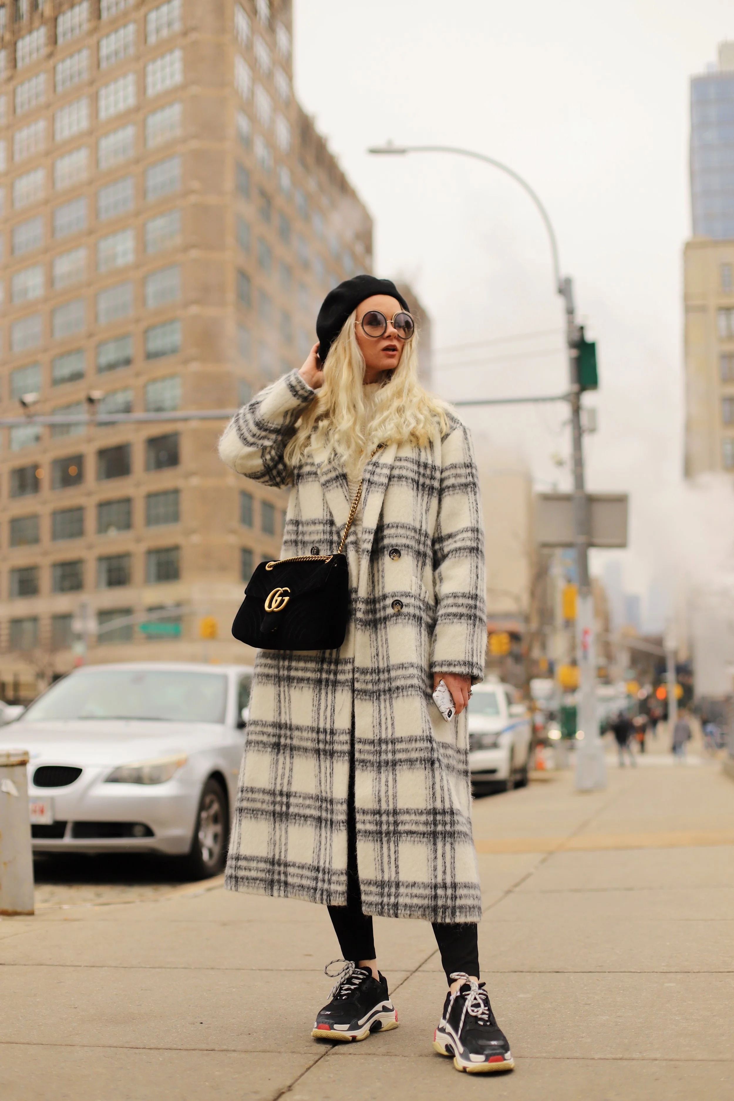 5 tips for slaying your street style photoshoot: how to pose like a pro and turn heads on the streets
