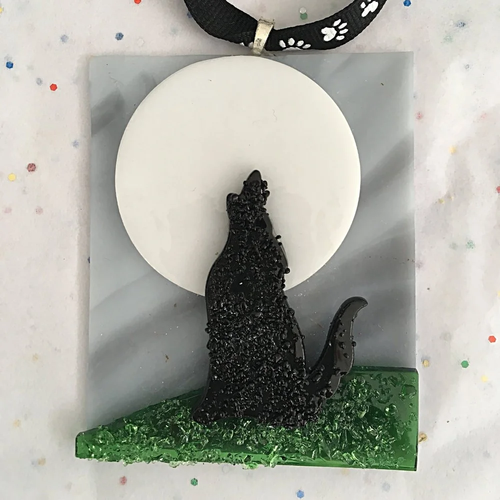 howling-at-the-moon.jpg