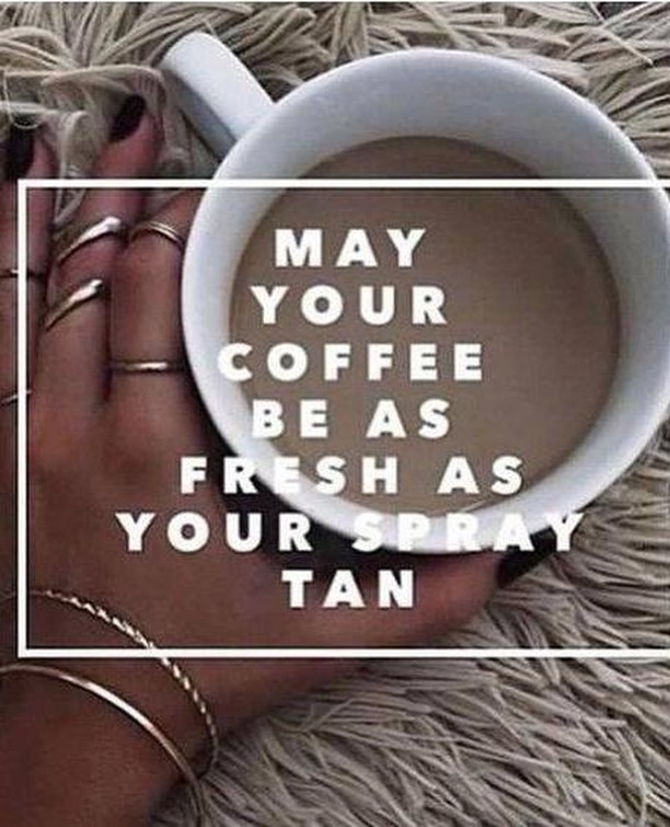 Start your weekend off with a fresh spray tan. ☮️
#elitebronzing #spraytan #customspraytan #weguaranteeourtans #competitiontan #haverhillmassachusetts #haverhillma #haverhillstylist #haverhillphotographer #weddingtan #haverhillsalon #haverhillmakeupa