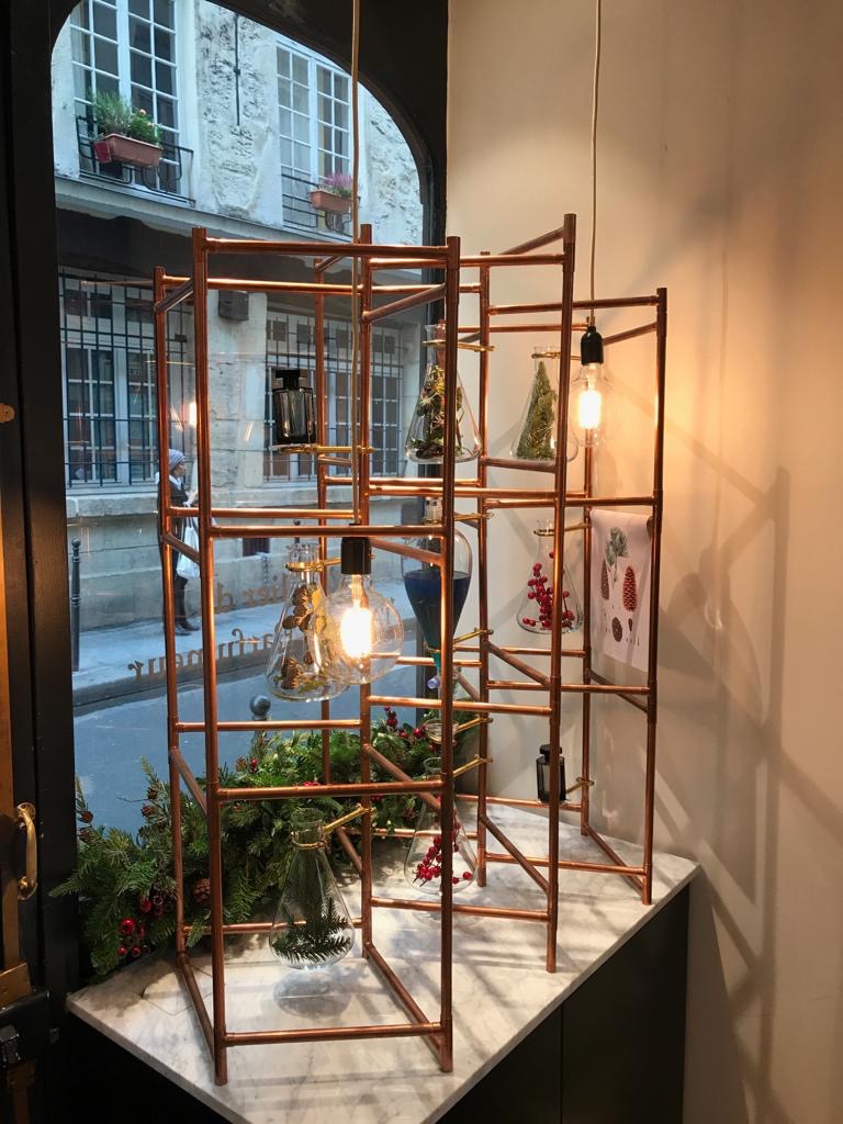 Window display for L'Artisan Perfumer Christmas