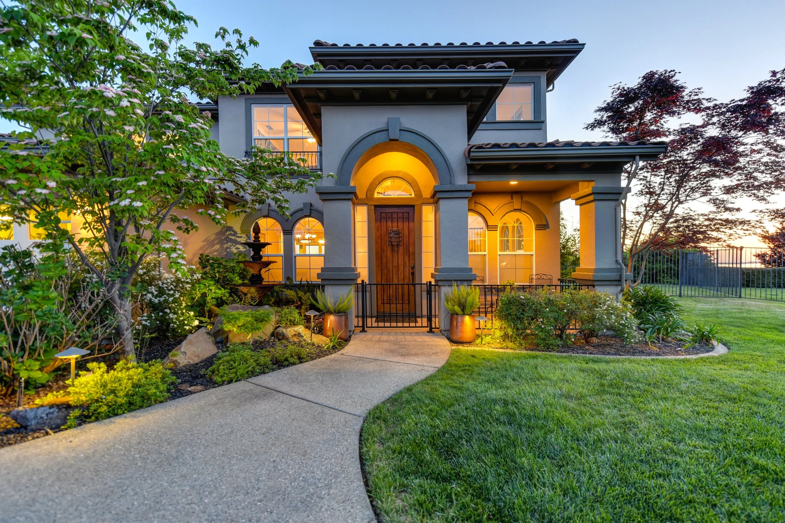 Vinyl vs. Fiberglass Windows