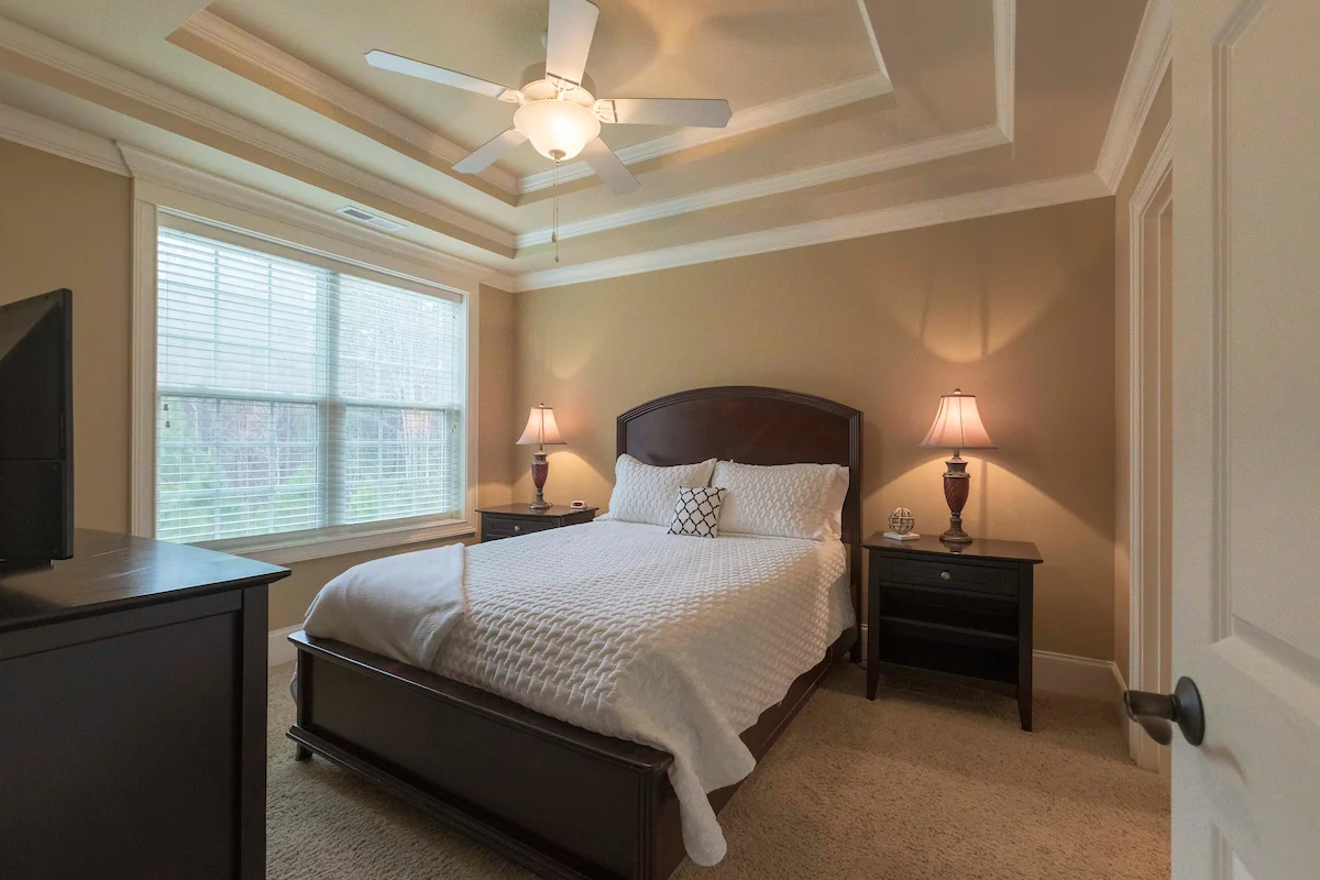 bedroom rental.jpg