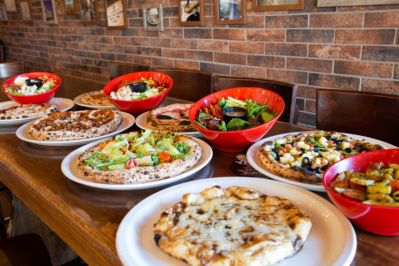 Dine In - Pizzas & Salads-.jpg