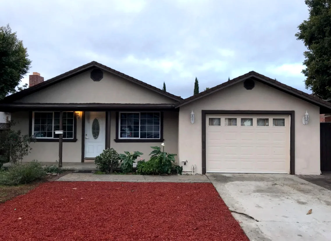 SOLD - $695,000