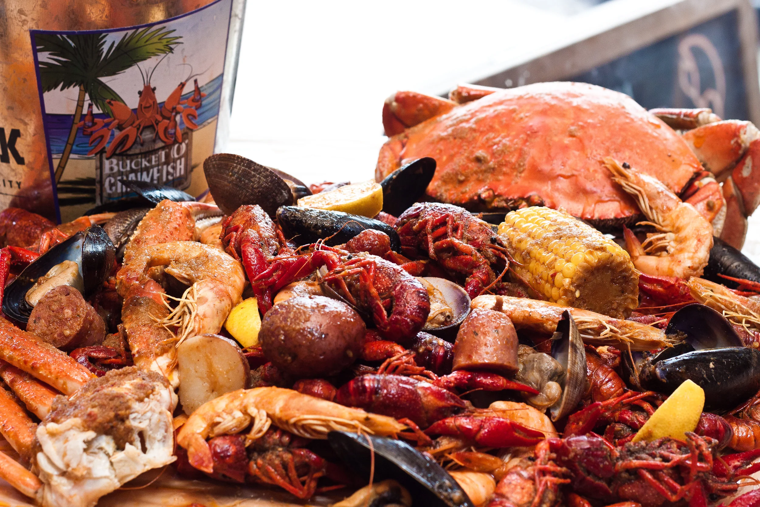 bucket-o-crawfish-243.jpg