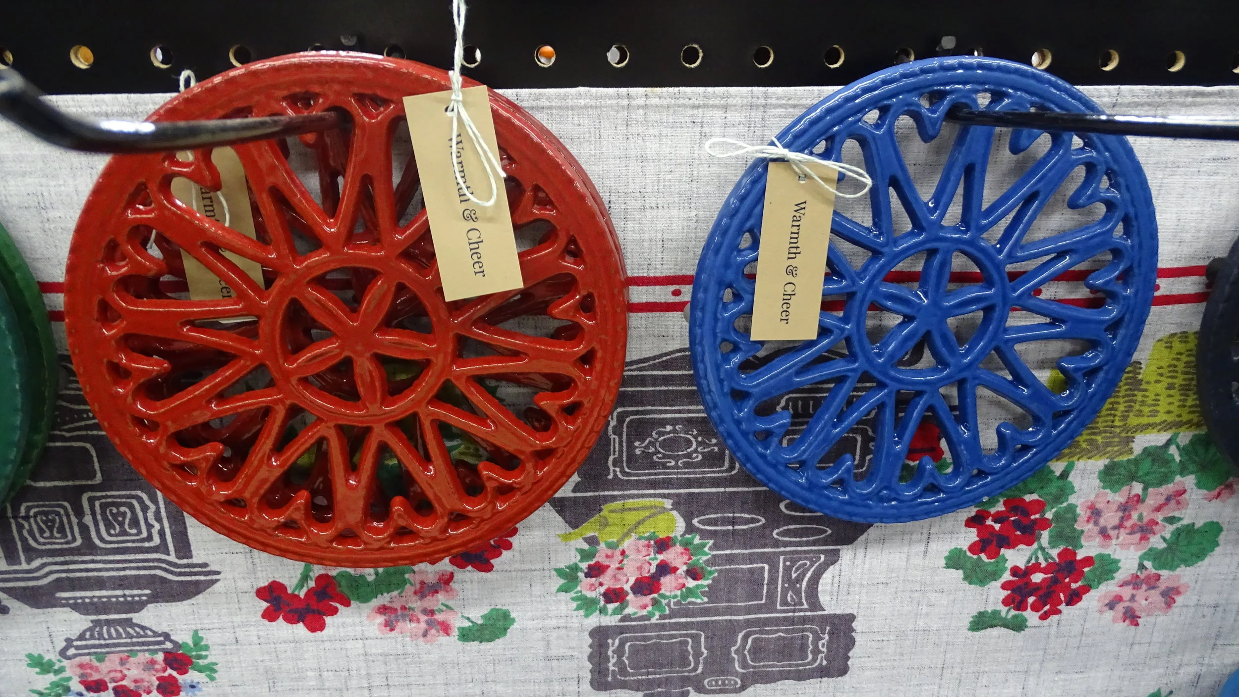 REDANDBLUETRIVETS.JPG