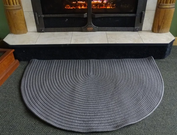 GRAYRUG2.JPG