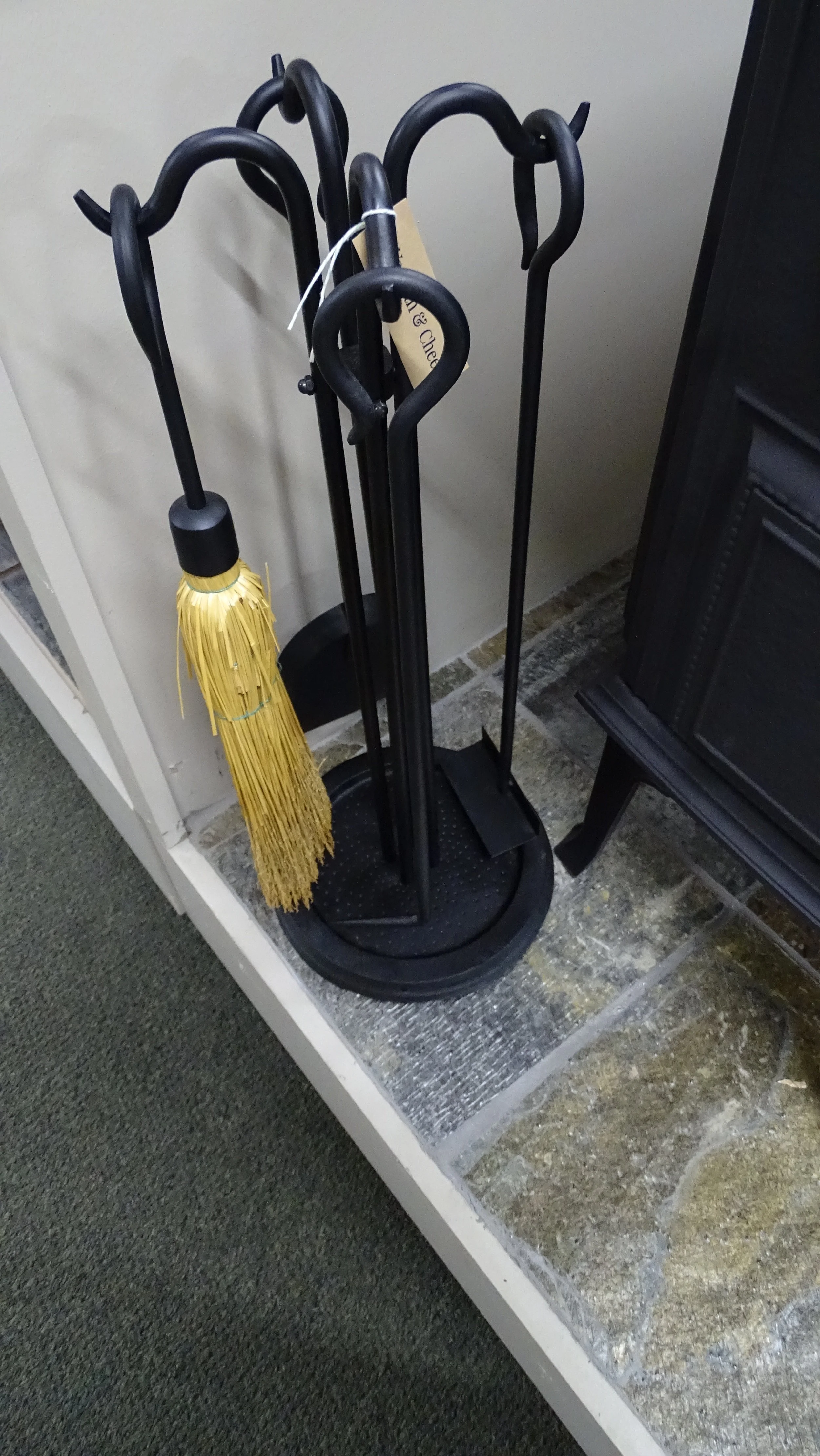 Black Fireset with Round Base - 5 piece