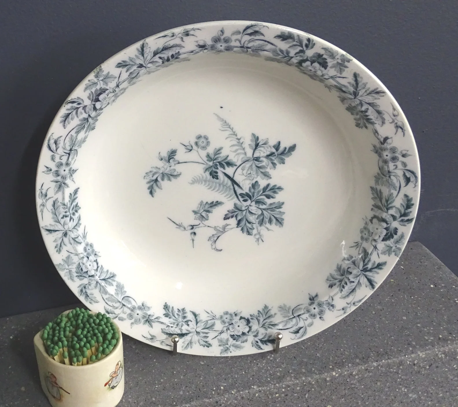 WEDGEWOODBOWL2.jpg