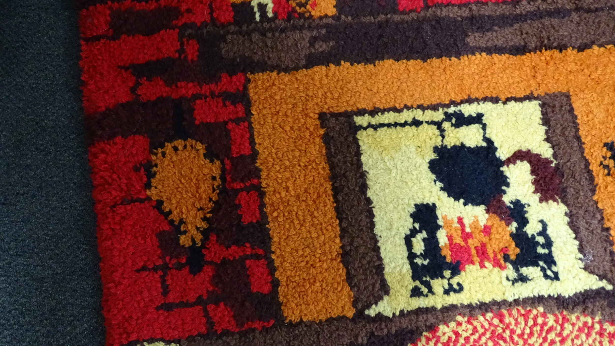 Hand Hooked Wool Fireplace Scene Rug Warmth Cheer