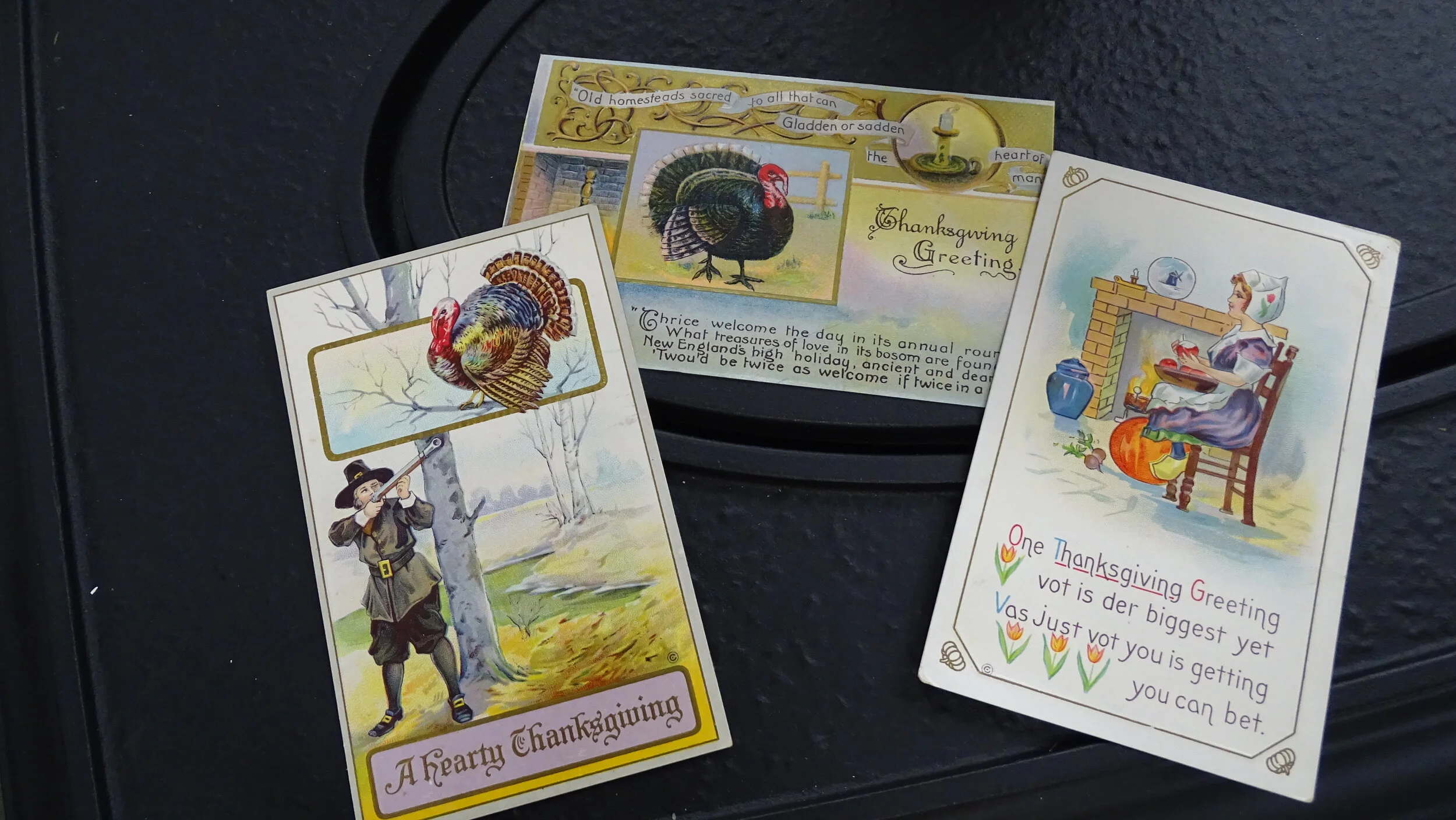 SETOF3TGIVINGPOSTCARDSFULL.JPG