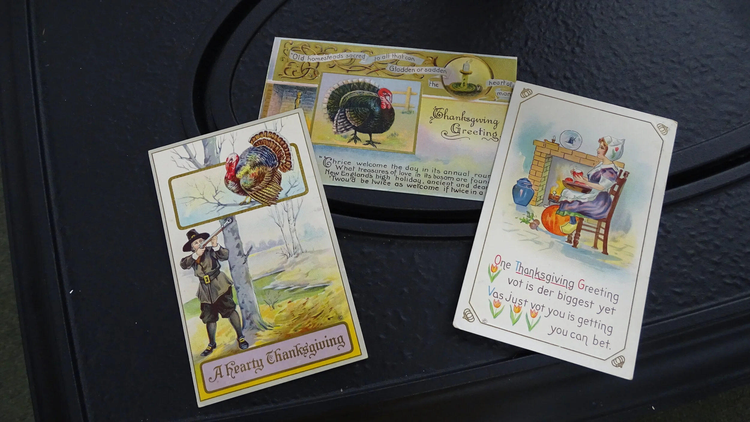SETOF3TGIVINGPOSTCARDSFULL2.JPG