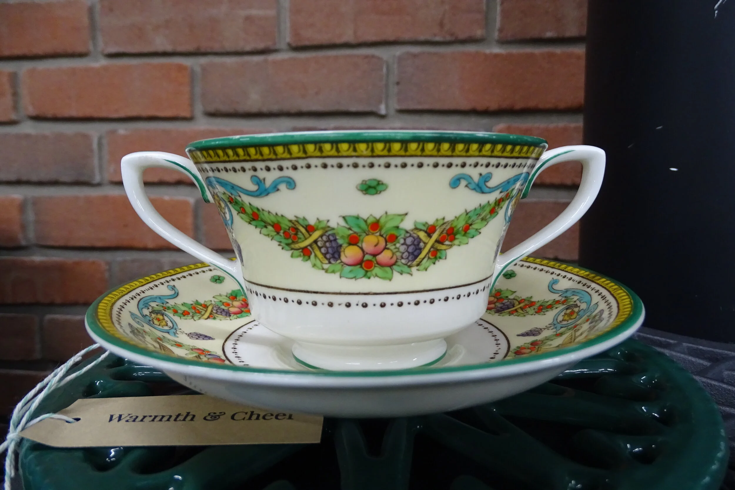 WINDSORTEACUPFULLCLOSER.JPG