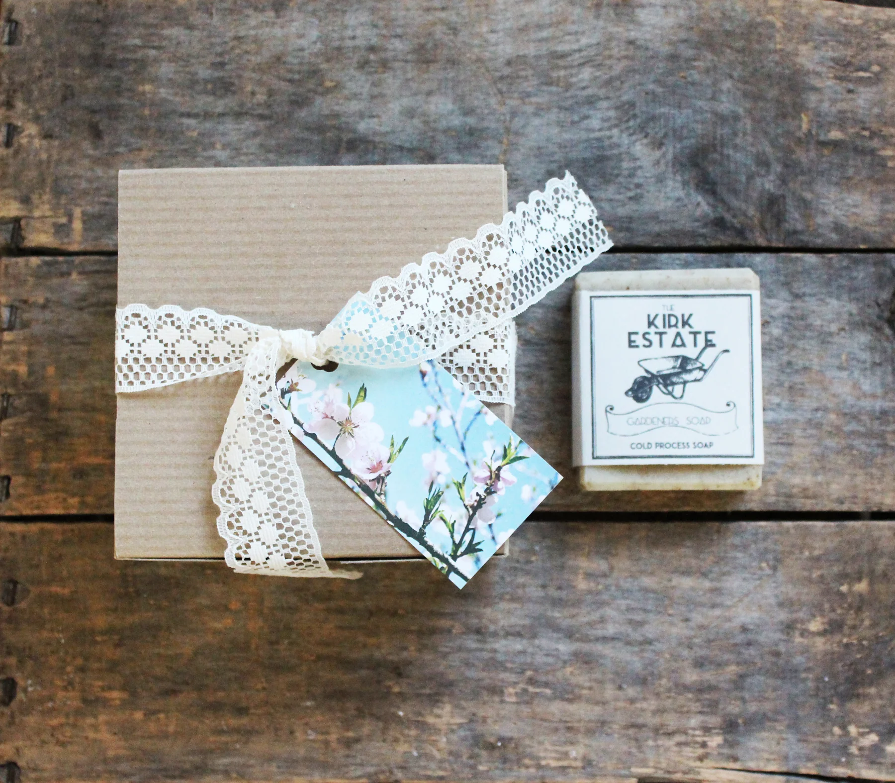 gift-set-box.jpg