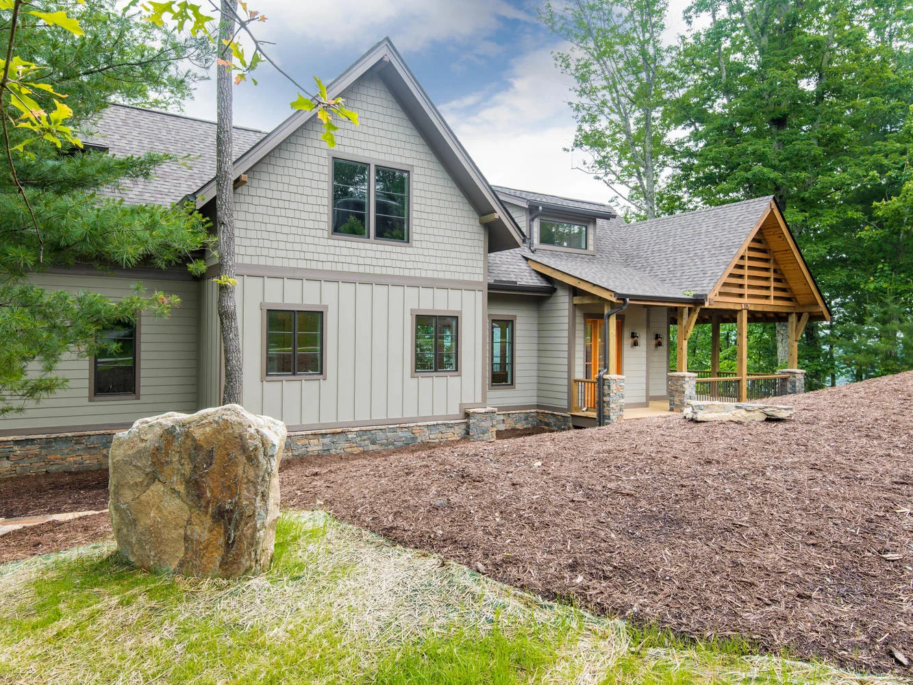 135 Boulder Creek Way-large-004-22-BoulderCreek4-1334x1000-72dpi.jpg