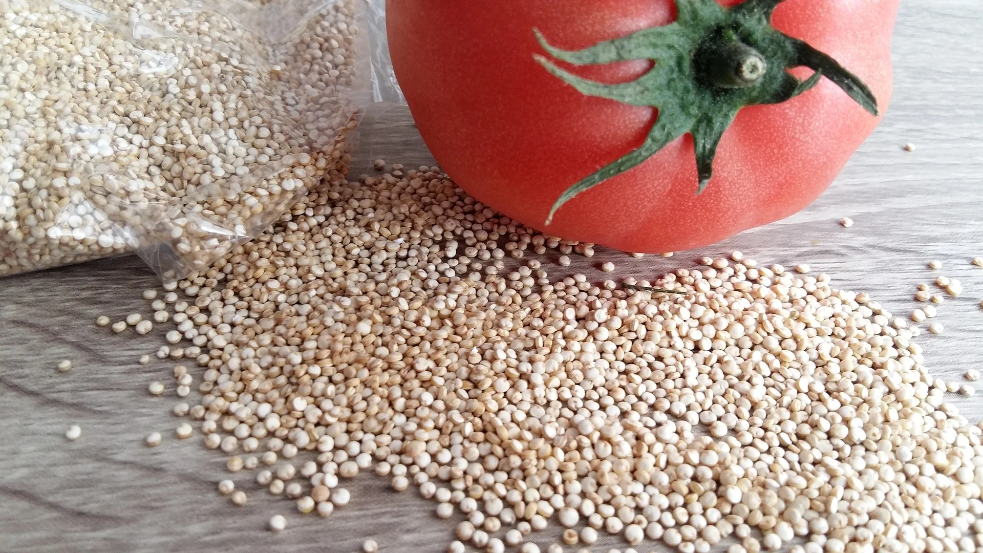 quinoa&tomato.jpg