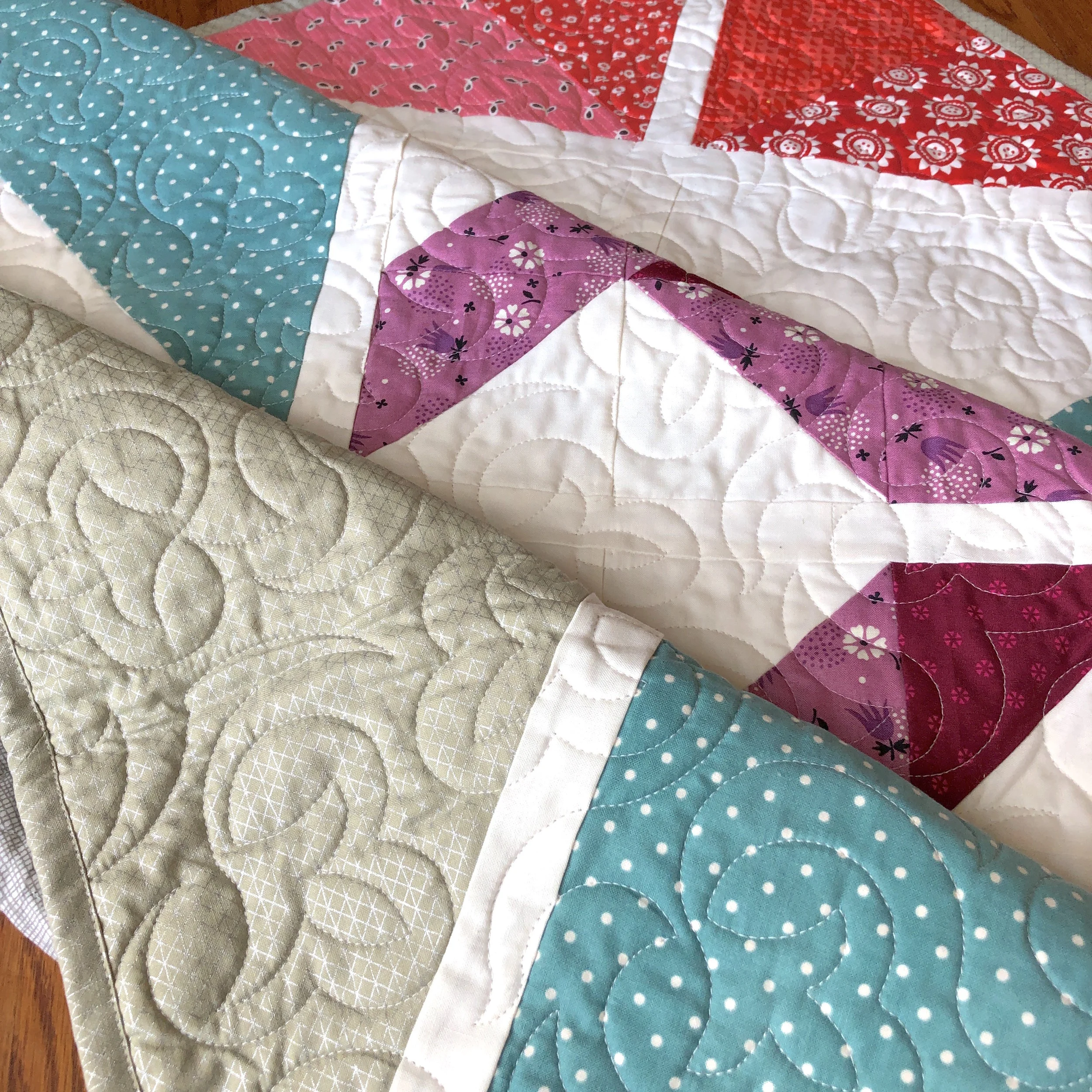 Folk Star Quilt Pattern Metallic .JPG