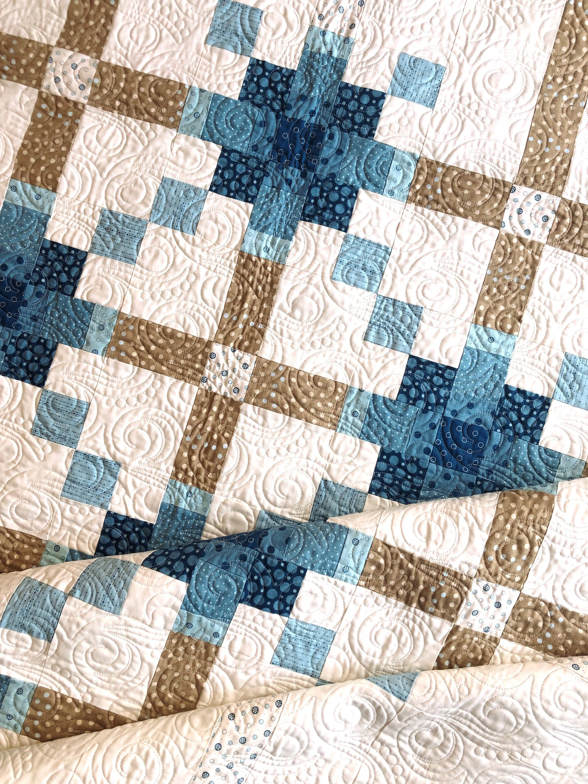 Gatekeeper_Quilt_Pattern_by_AnneMarie_Chany_Delfina_Fabric2.jpg