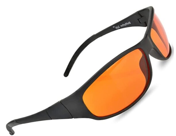 These are even more ridiculous looking but who cares! They’re awesome. I’m not sure about size for these but looking at the reviews I see a lot of larger men using them so I assume they’re not tiny