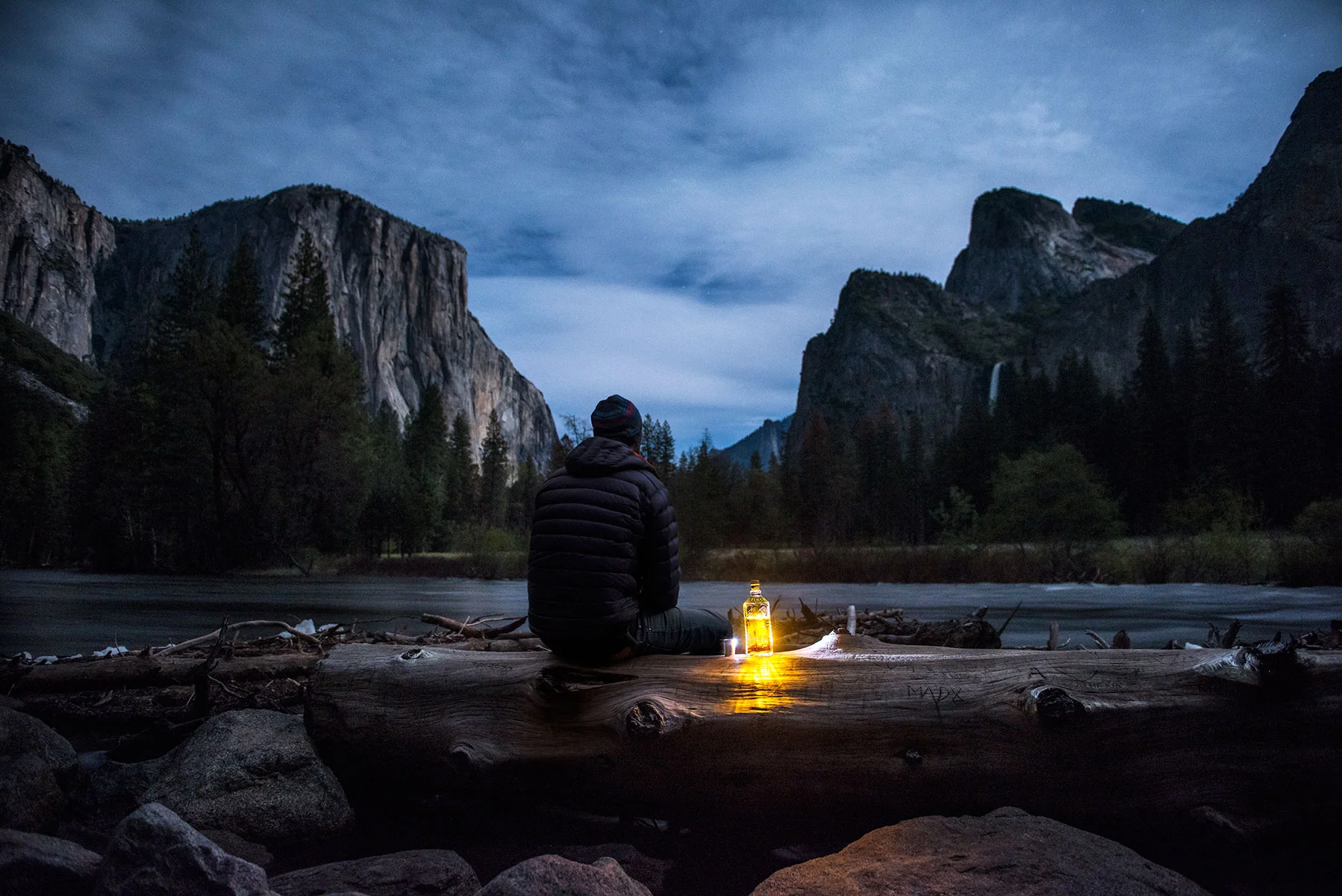 austin-trigg-whiskey-yosemite-product-TINCUP-Valley-View-glowing-bottle-log-merced-river.jpg